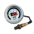 AEM Digital Wideband UEGO Air / Fuel Ratio Gauge - Parte delantera del medidor